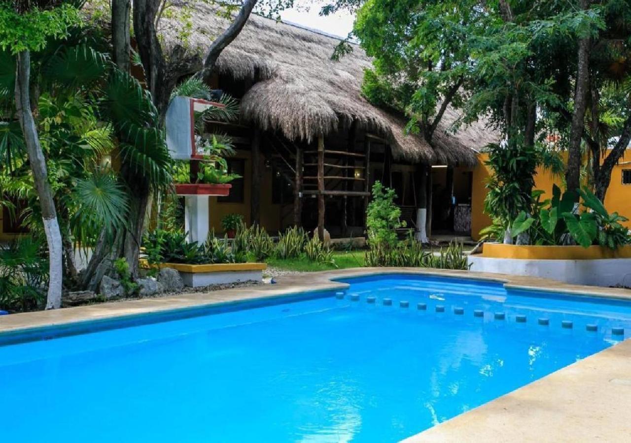 Esduma Iguanas Hotel Плая-дель-Кармен Экстерьер фото