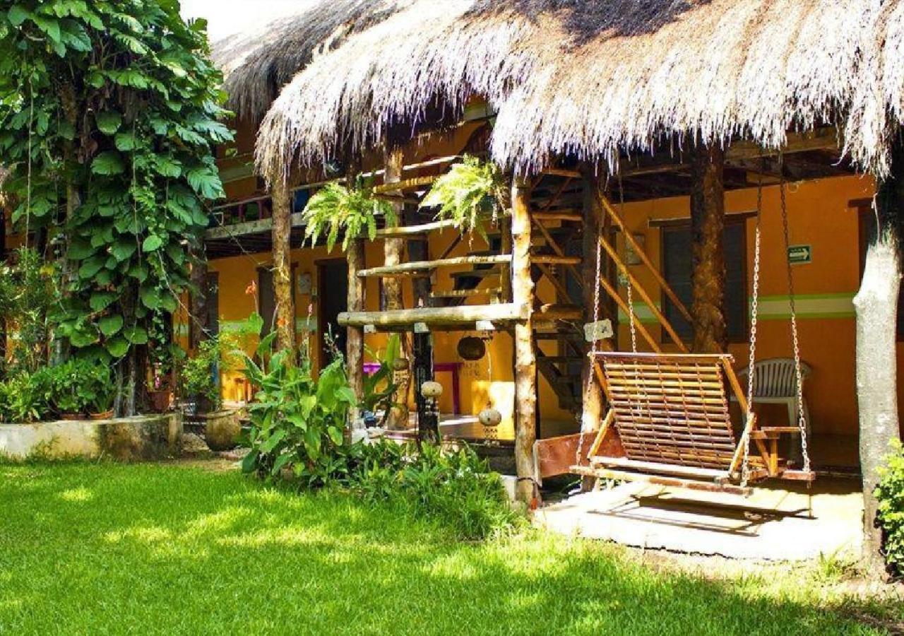 Esduma Iguanas Hotel Плая-дель-Кармен Экстерьер фото