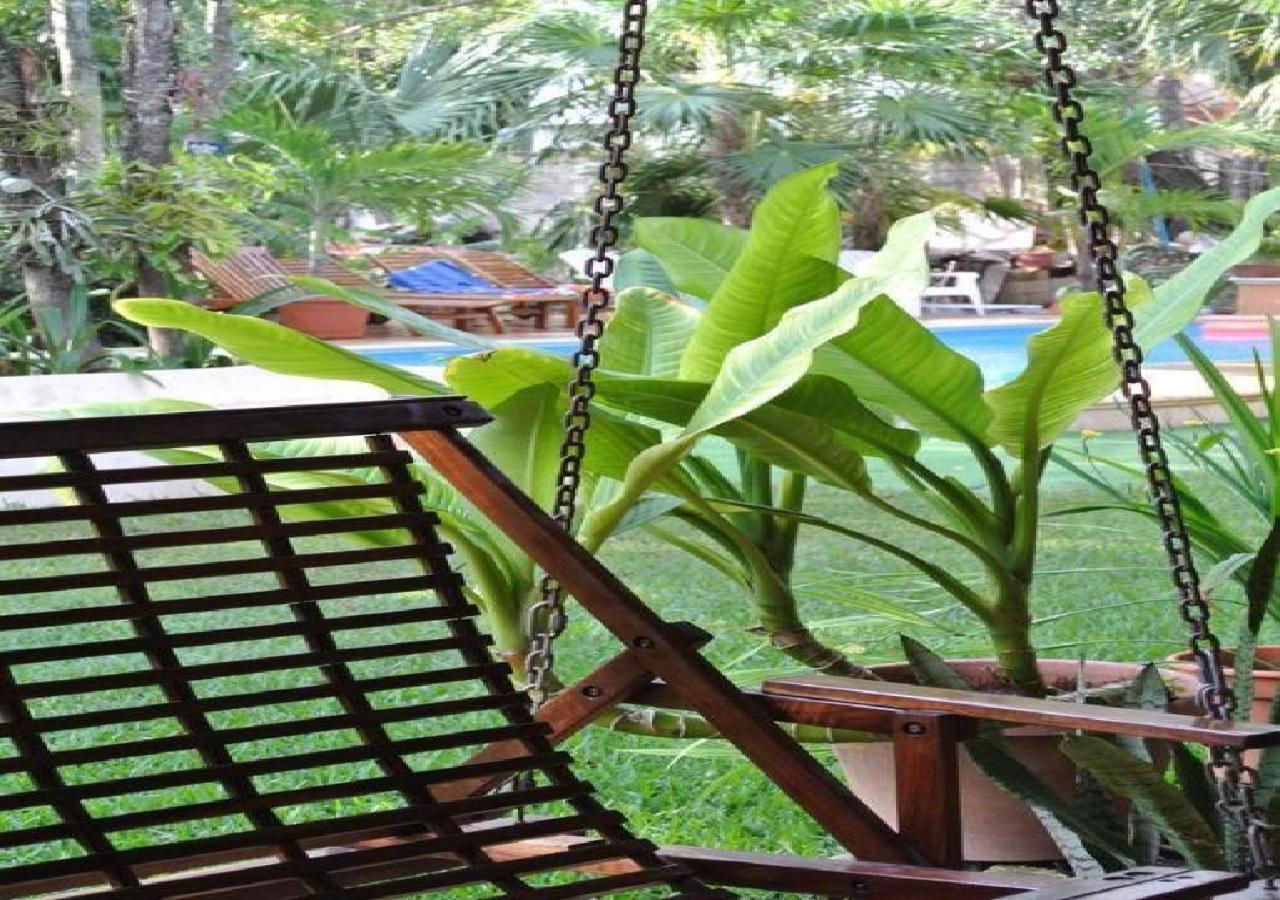 Esduma Iguanas Hotel Плая-дель-Кармен Экстерьер фото