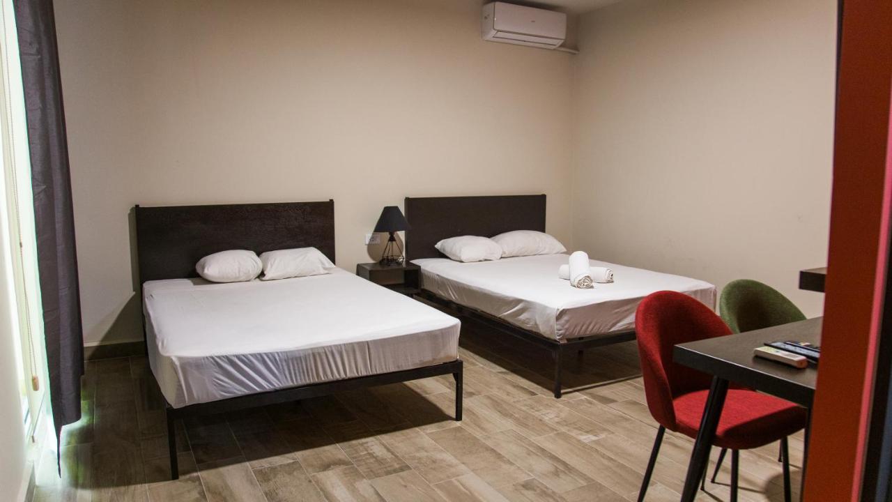 Esduma Iguanas Hotel Плая-дель-Кармен Экстерьер фото