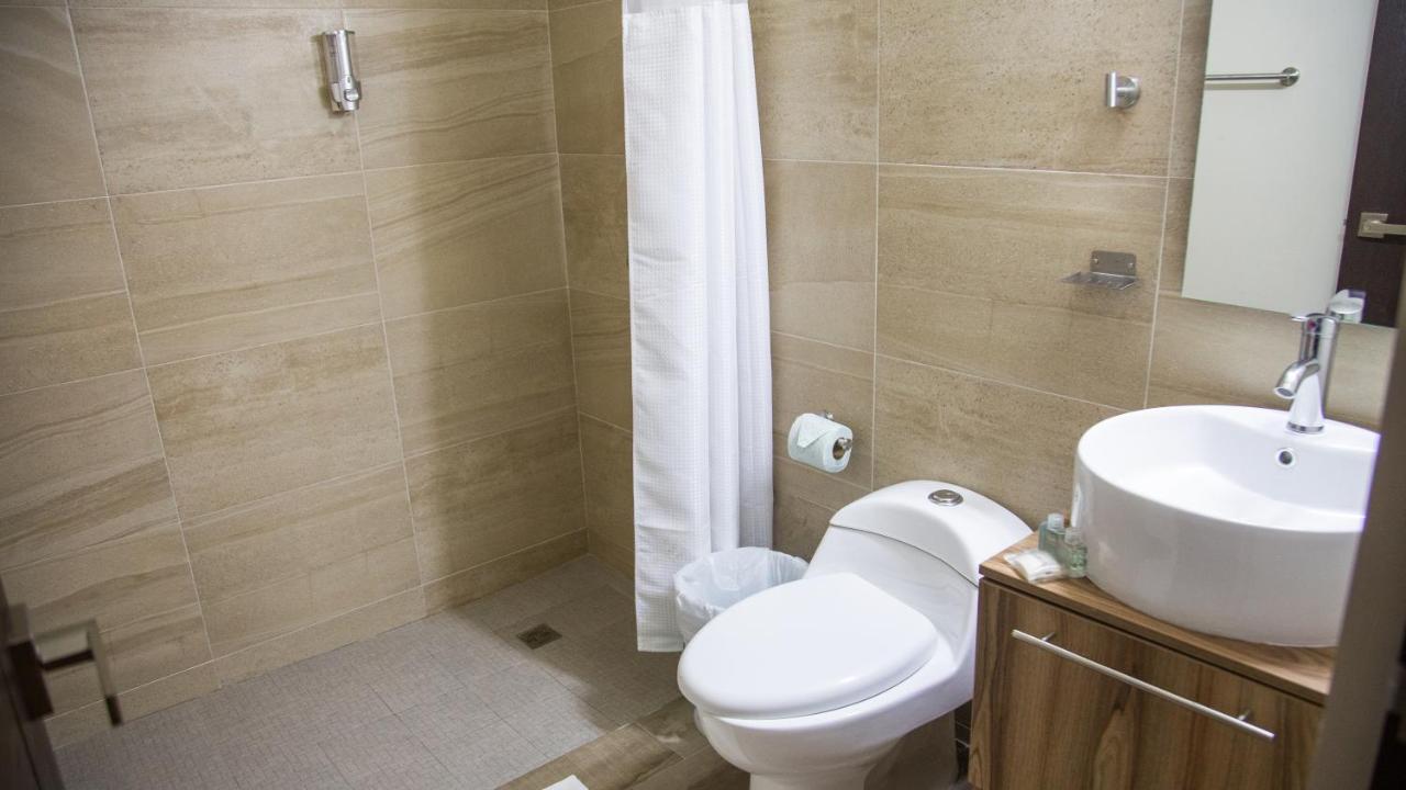 Esduma Iguanas Hotel Плая-дель-Кармен Экстерьер фото